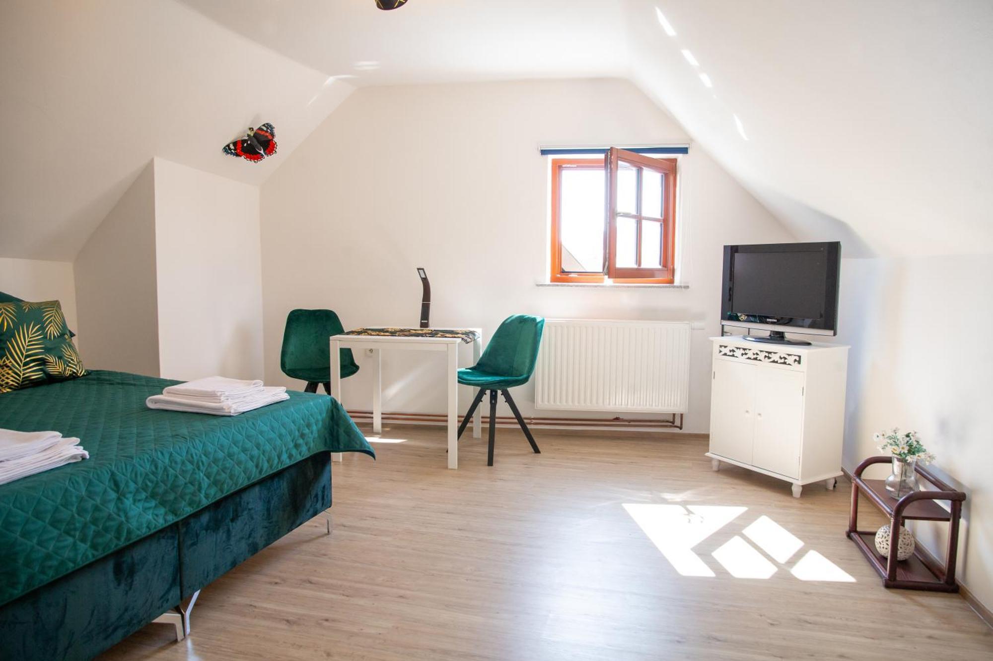 Rezidence Plesivec - Rodinny Apartman S 3 Loznicemi Чеський Крумлов Екстер'єр фото